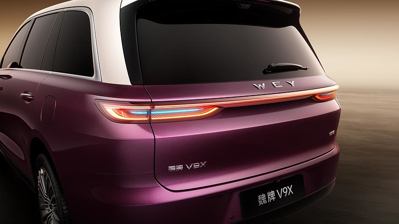 魏牌V9X造型美学全球首秀，立旗东方铸就世界级豪华-锋巢网