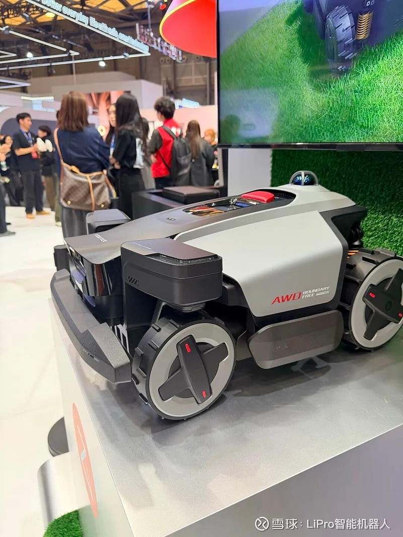 AWE 2026 展上的那些庭院机器人 作为专注于庭院机器人赛道的垂直自媒体,笔者于 AWE 2026 上海展会首日,重点走访了 E7 与 ...