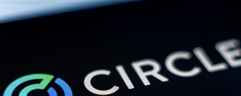 Circle的蛋糕有多大？ 最近在给$Circle(CRCL)$ 做估值，这需要用到它的总目标市场（TAM）的数据（也就是当前的蛋糕有多大 ...
