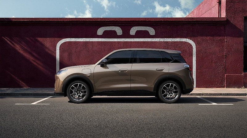 “不玩虚的”才是真诚意，零跑A10上市定价够直接，6.58万元起-锋巢网