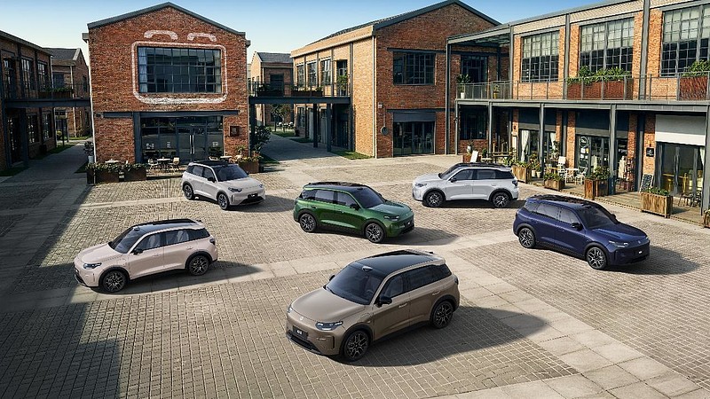 “不玩虚的”才是真诚意，零跑A10上市定价够直接，6.58万元起-锋巢网