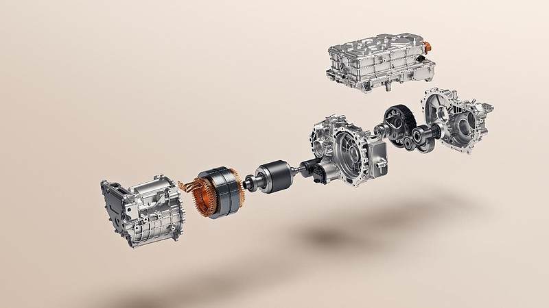 “不玩虚的”才是真诚意，零跑A10上市定价够直接，6.58万元起-锋巢网