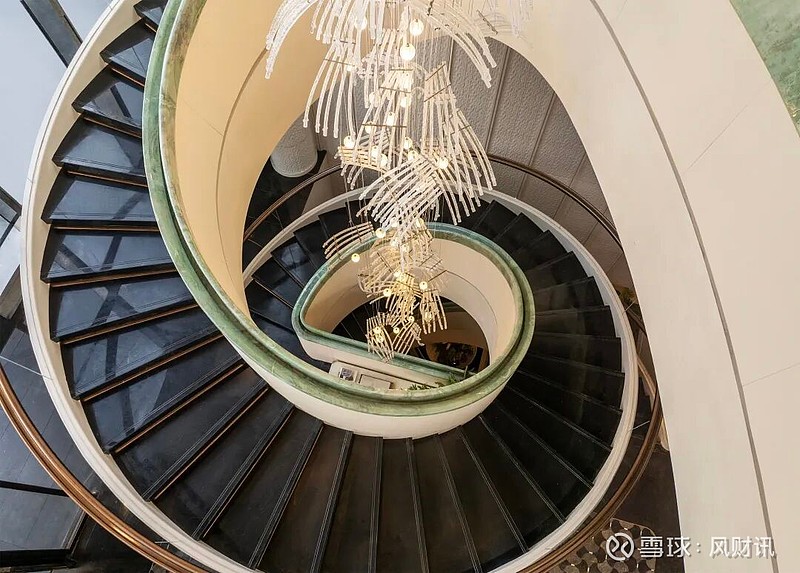 震撼公开！绿城至高序列颠覆南京，划定顶豪新坐标 “当一件作品，成为城市期待已久的厚望，就注定会令时代瞩目。”真正的豪宅迭代，从来不需要被定义 ...