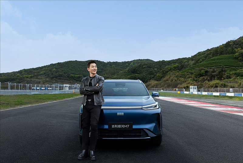 预售价13.98万元起，吉利银河M7刷新主流精品电混SUV价值天花板-锋巢网