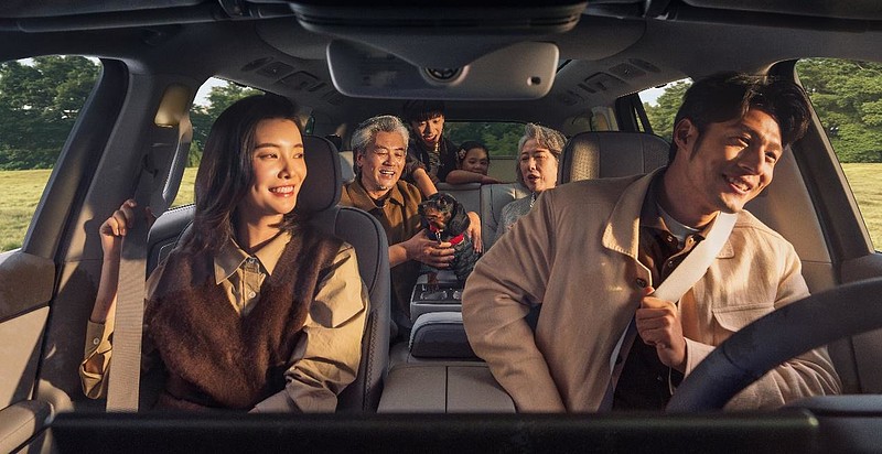 全域自研的硬核实力：零跑D19售价21.98万起，重塑旗舰平权新时代-锋巢网