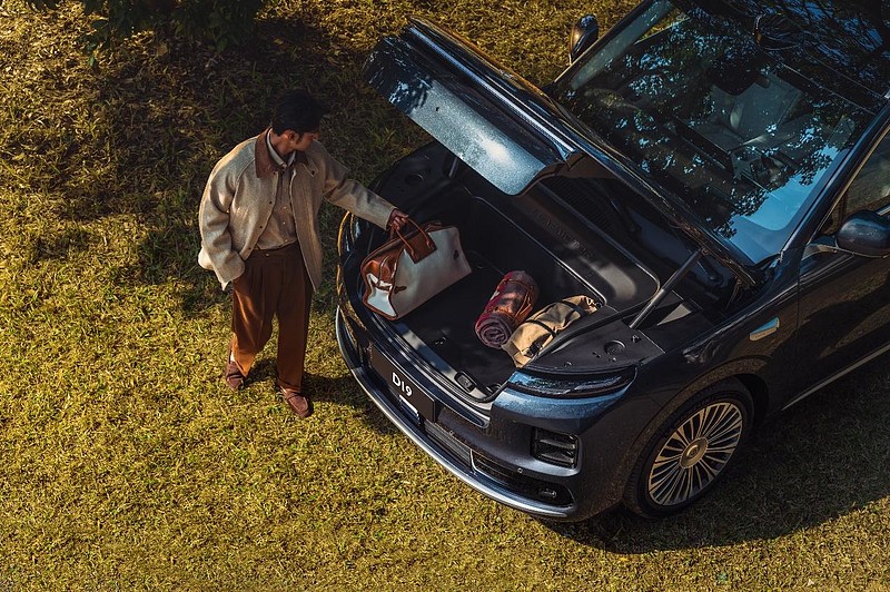 全域自研的硬核实力：零跑D19售价21.98万起，重塑旗舰平权新时代-锋巢网