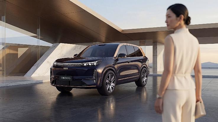 吉利銀河M9黑金智曜版正式登場，限時(shí)先享指導(dǎo)價(jià)25.98萬元-鋒巢網(wǎng)