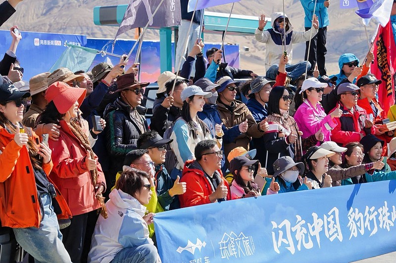 闪充站登珠峰,方程豹为热爱抵云端-锋巢网