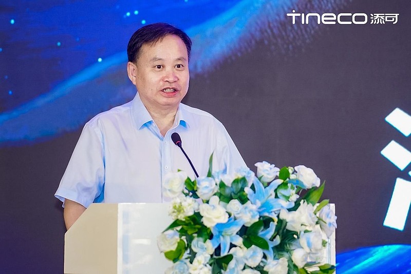 添可洗地机:定义每一代,从定义产品到定义服务-锋巢网